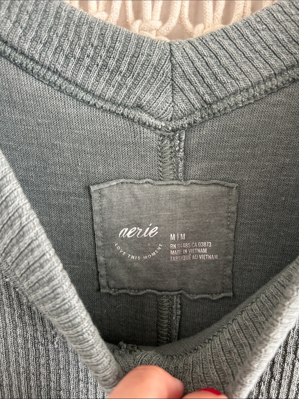 Aerie Wonder Textured V-Neck Sweatshirt - Picture 5 of 8